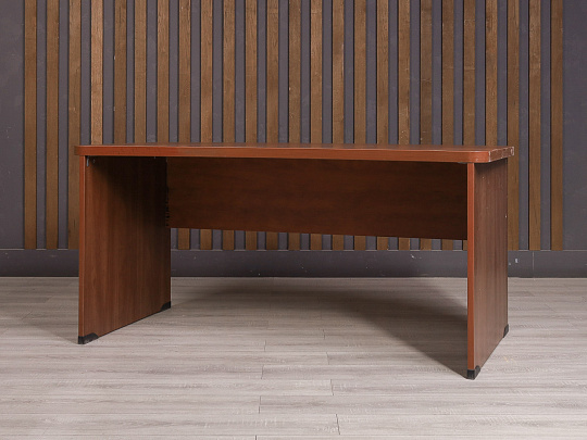 Стол руководителя ДСП Вишня Россия