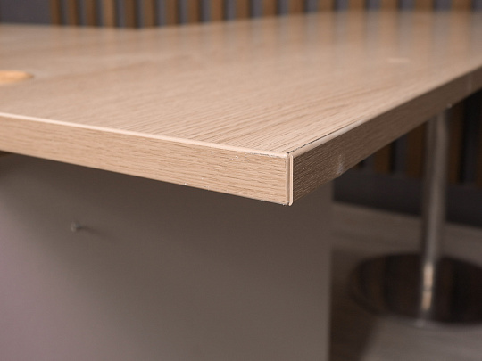 Стол угловой ДСП Ясень шимо Россия