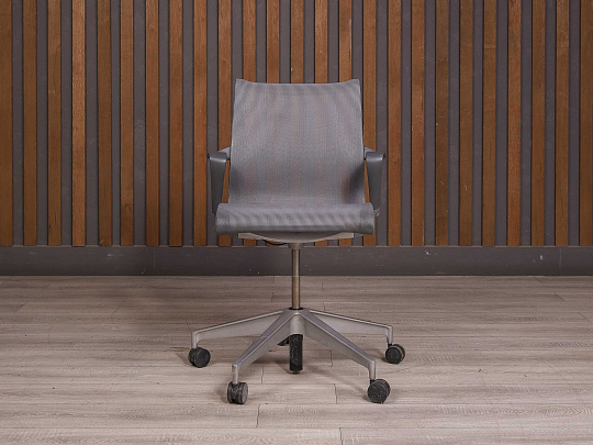Офисное кресло Herman Miller Ткань Серый США