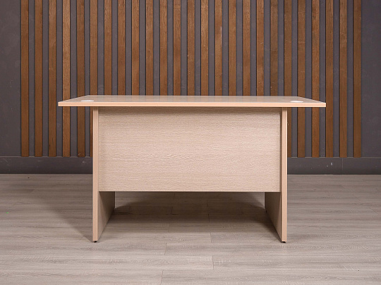 Стол прямоугольный ДСП Дуб Россия