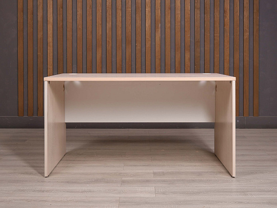 Стол прямоугольный ДСП Дуб Россия