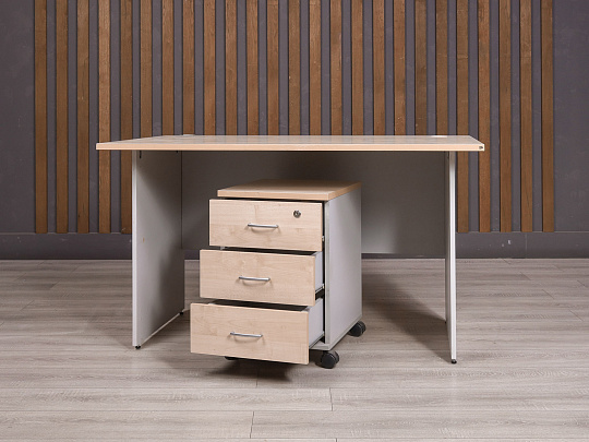 Стол с тумбой ДСП Дуб Россия