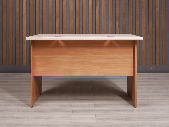 Стол прямоугольный ДСП Дуб Россия