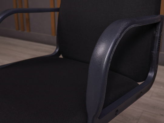 Офисное кресло Ткань Чёрный Россия