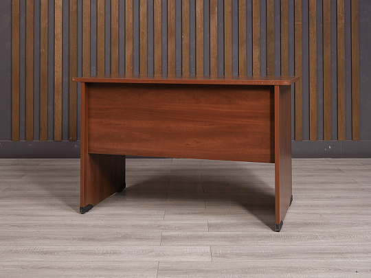 Стол прямоугольный ДСП Вишня Россия