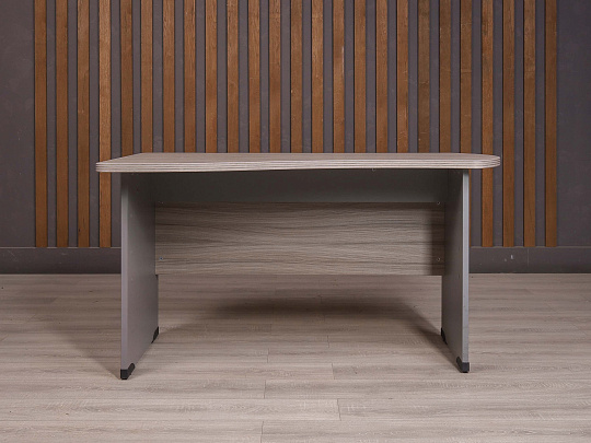 Стол эргономичный ДСП Ясень шимо Россия