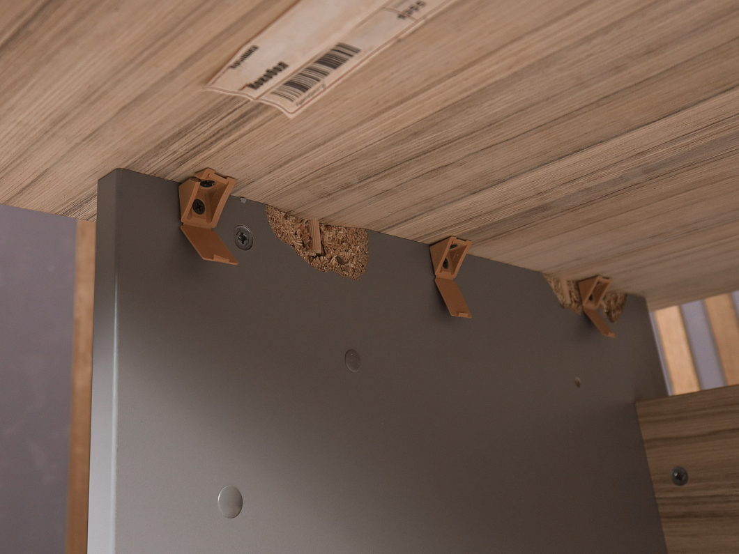 Стол эргономичный Berlin ДСП Орех Россия (232511-08105)