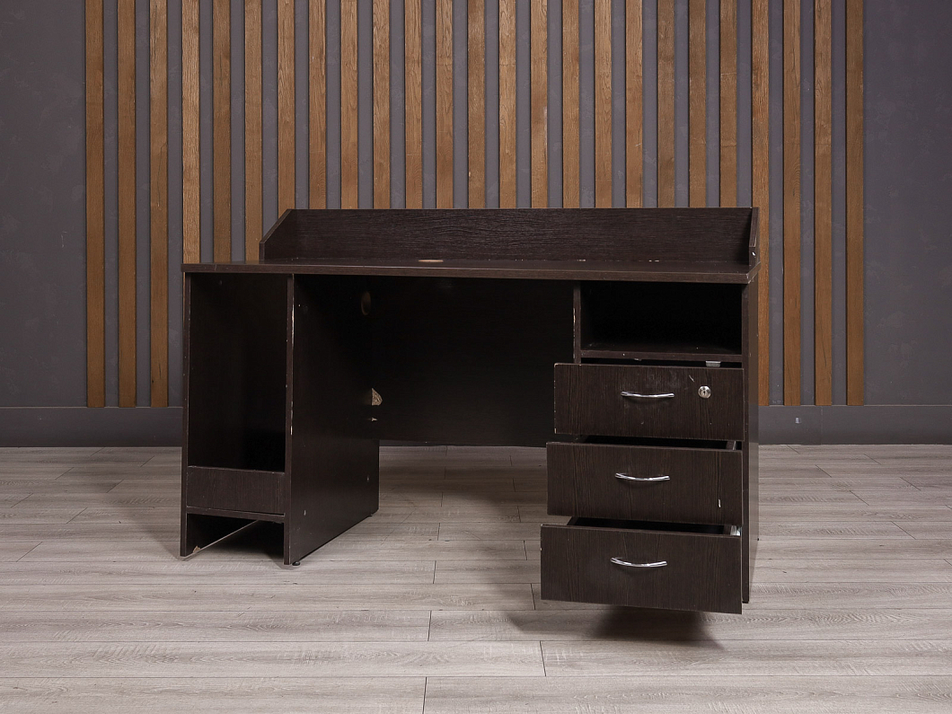 Стол с тумбой ДСП Венге Россия (2154-10075)