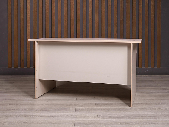 Стол прямоугольный ДСП Дуб Россия