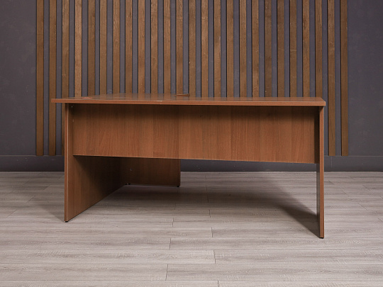 Стол угловой ДСП Орех Россия