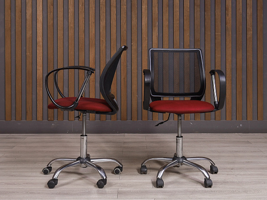 Офисное кресло Ткань Красный Россия