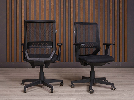 Кресло руководителя Ткань Чёрный Россия