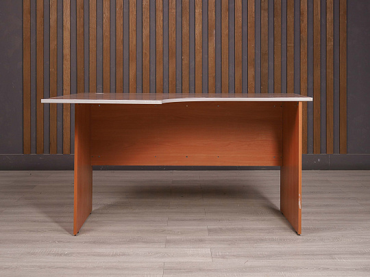 Стол эргономичный ДСП Ясень шимо Россия