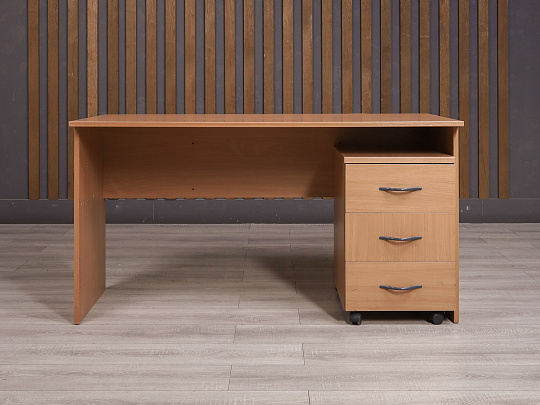 Стол с тумбой ДСП Клен Россия