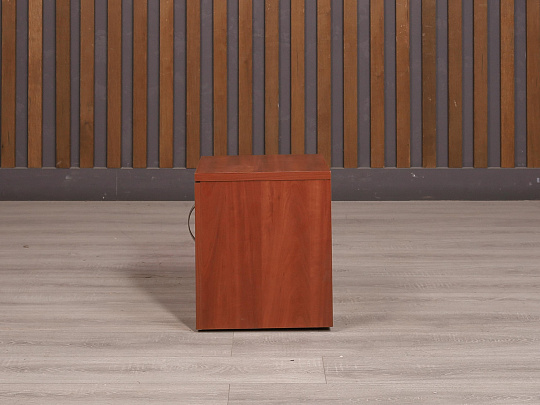 Тумба приставная ДСП Вишня Россия