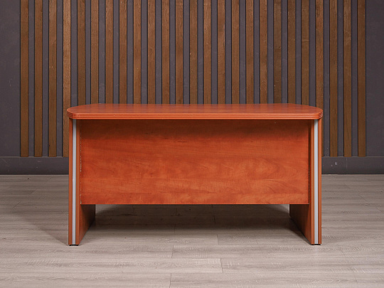 Стол прямоугольный ДСП Орех Россия