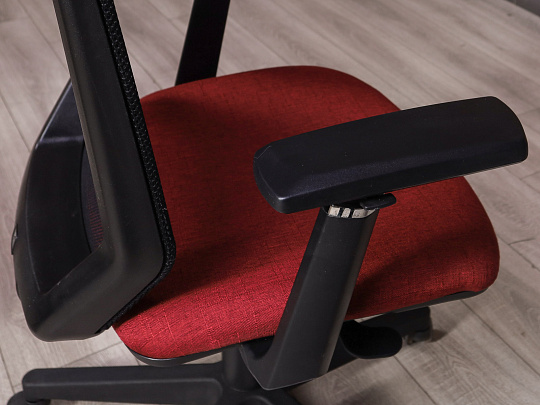 Офисное кресло Бюрократ EXPERT Ткань Красный Россия