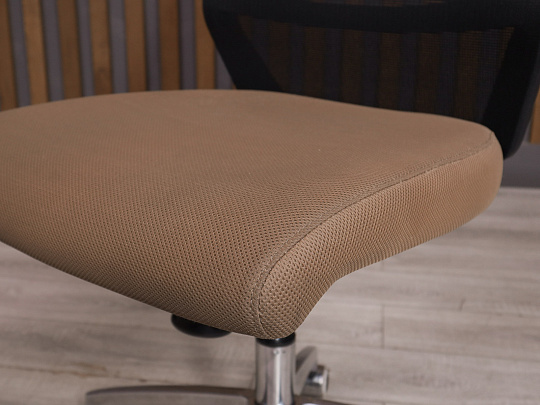 Кресло руководителя Ткань Коричневый Россия