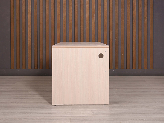 Стол прямоугольный ДСП Дуб Россия