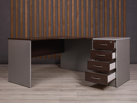 Стол с тумбой ДСП Венге Россия