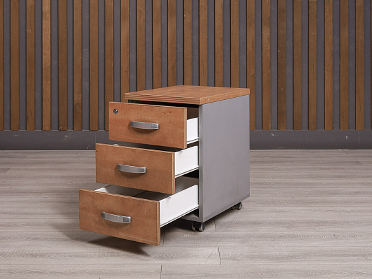 Тумба подкатная Berlin ДСП Орех Россия