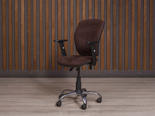 Офисное кресло Ткань Коричневый Россия