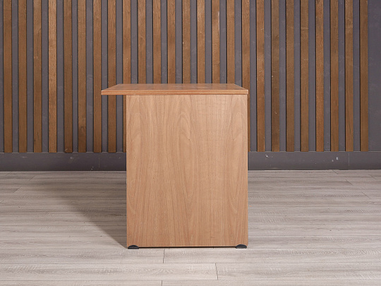 Стол прямоугольный ДСП Орех Россия