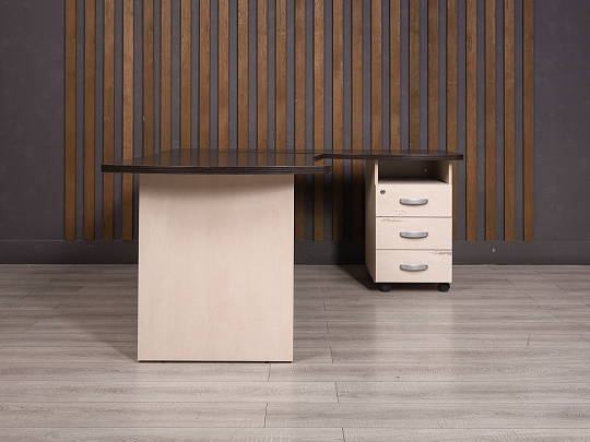 Стол с тумбой Berlin ДСП Венге Россия