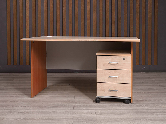 Стол с тумбой ДСП Дуб Россия