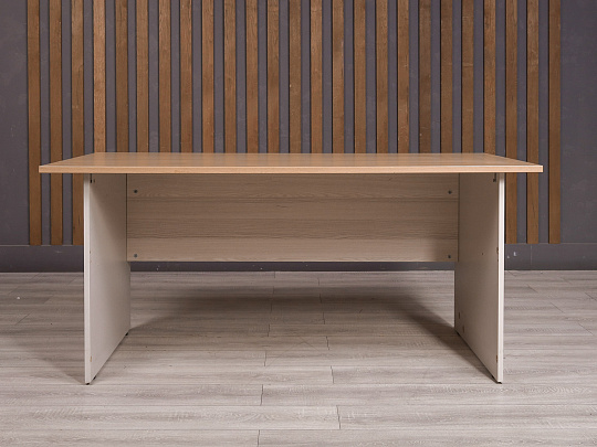 Стол прямоугольный ДСП Орех Россия