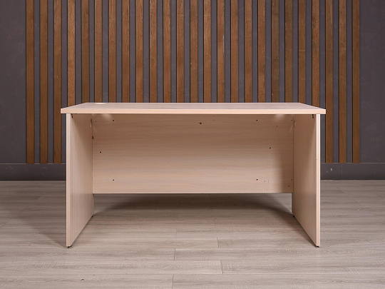 Стол прямоугольный ДСП Дуб Россия