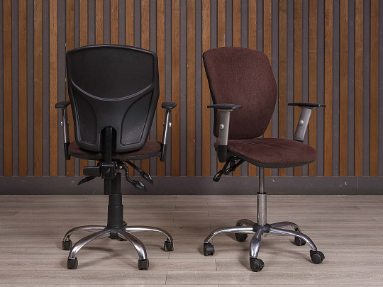 Офисное кресло Ткань Коричневый Россия