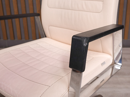 Кресло руководителя Forsit by LAS Neo Кожа Бежевый Италия