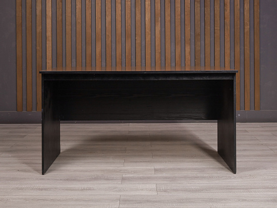 Стол прямоугольный ДСП Орех Россия