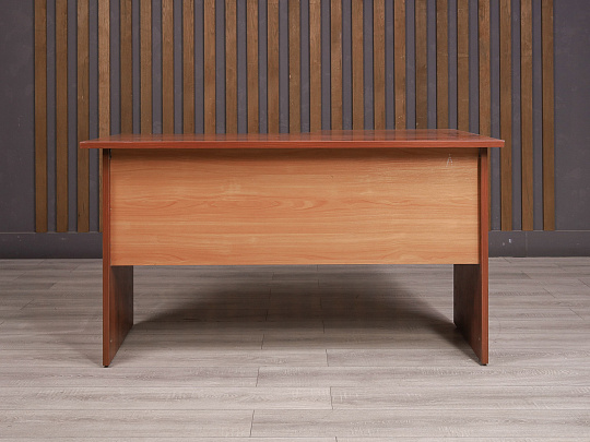 Стол эргономичный ДСП Орех Россия