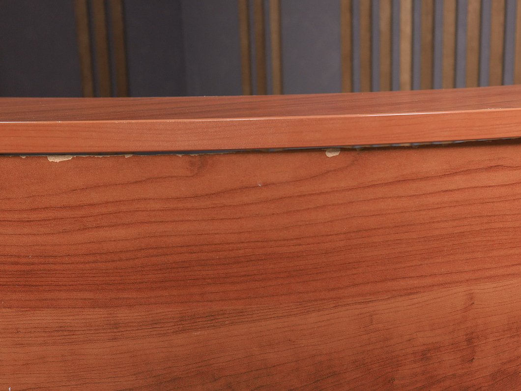 Ресепшн ДСП Орех Россия (2651-27035)