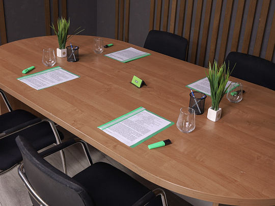 Стол для переговоров ДСП Орех Россия