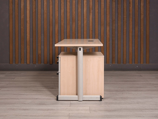 Стол с тумбой Steelcase ДСП Дуб США