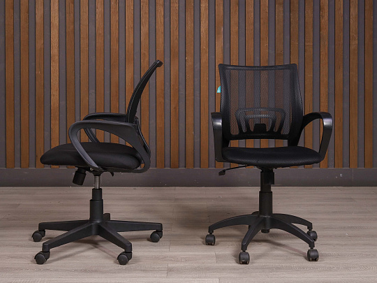 Офисное кресло Ткань Чёрный Россия