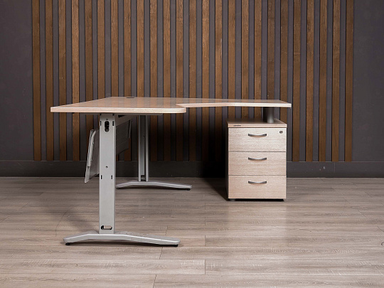 Стол с тумбой ДСП Ясень шимо Россия