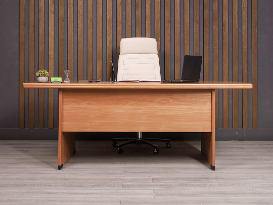 Стол руководителя ДСП Орех Россия