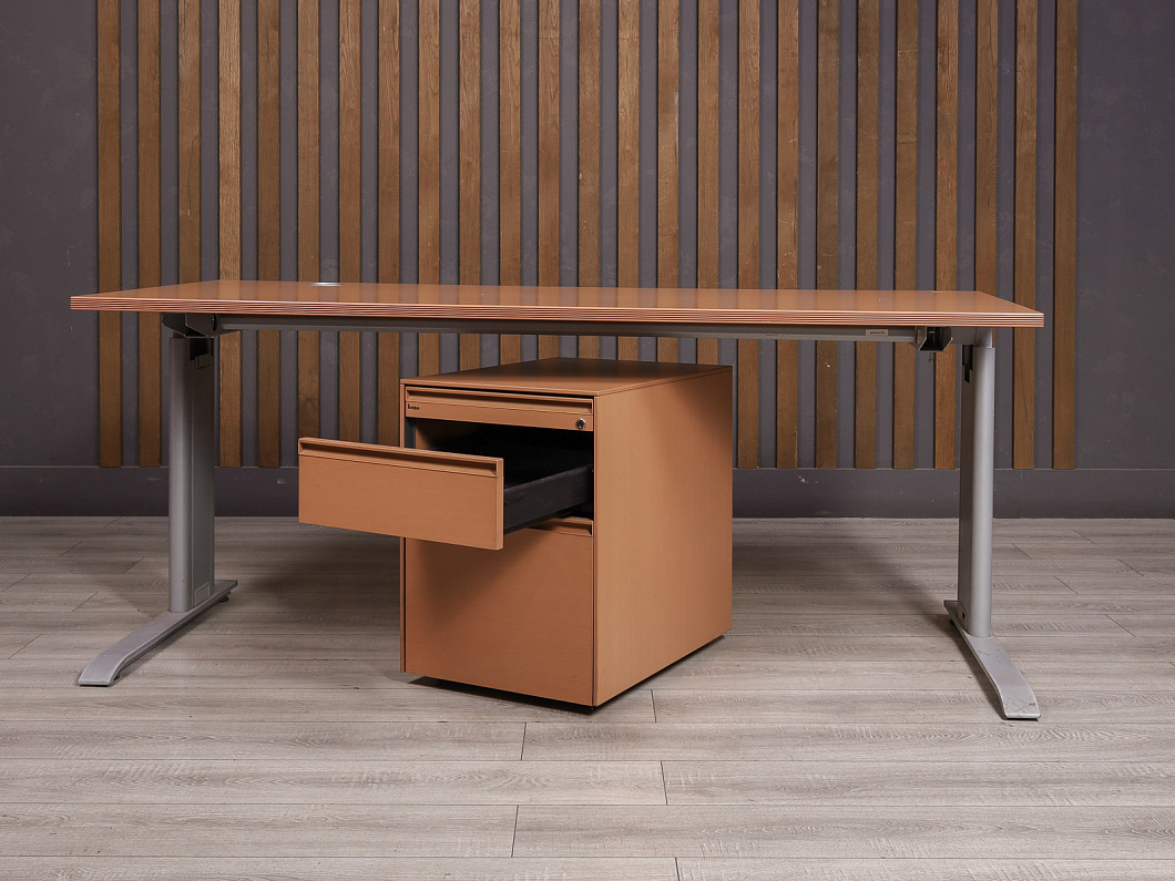 Стол с тумбой Bene ДСП Бук Италия (21532-11085)