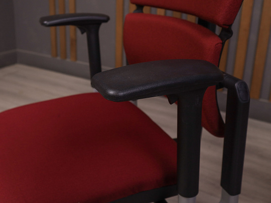 Офисное кресло Steelcase Please 2 Ergonomic Ткань Красный Франция