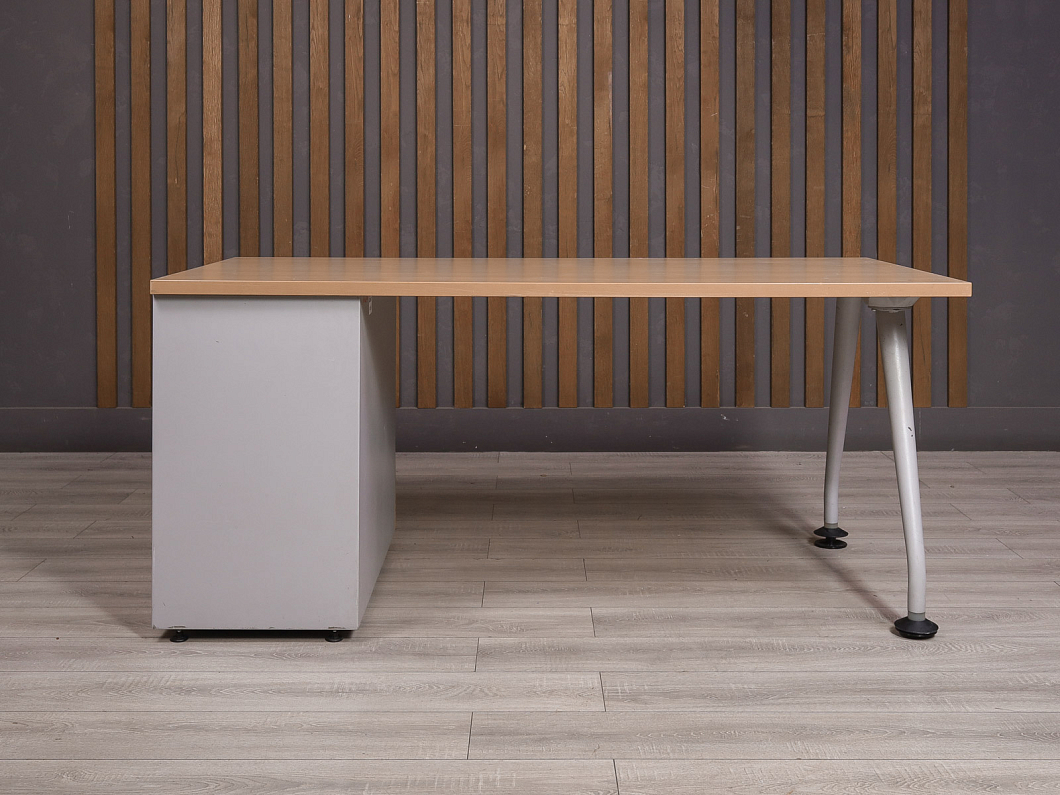 Стол с тумбой ДСП Клен Россия (21571-07115)