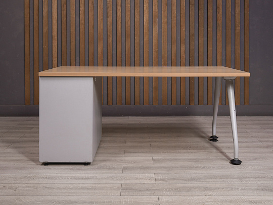 Стол с тумбой ДСП Клен Россия