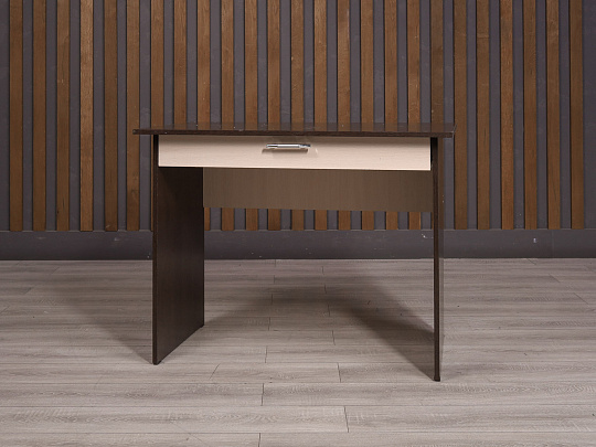 Стол прямоугольный ДСП Венге Россия