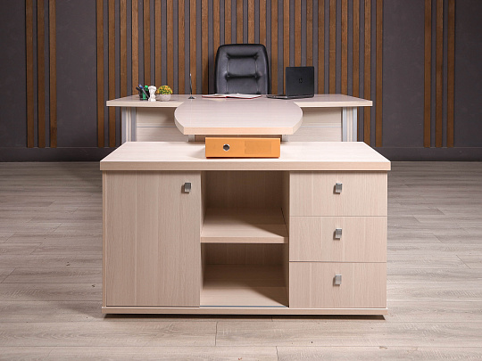 Кабинет руководителя ДСП Дуб Россия