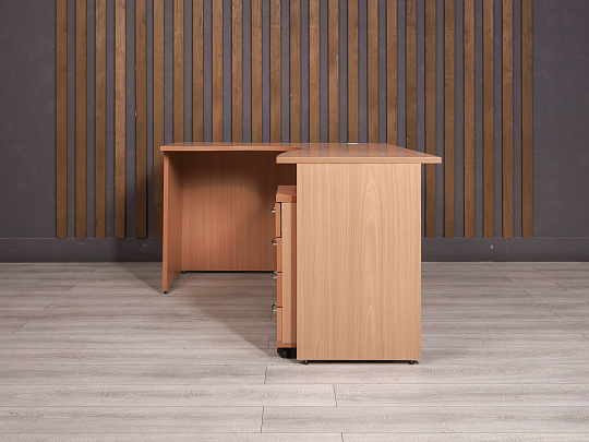 Стол с тумбой ДСП Клен Россия