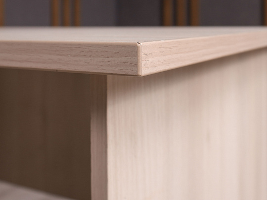 Стол с тумбой ДСП Дуб Россия