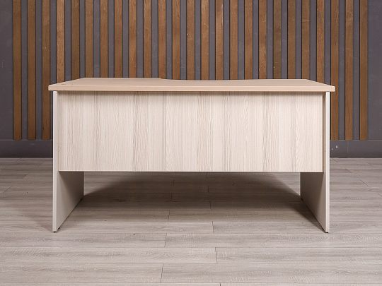 Стол эргономичный ДСП Клен Россия